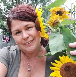 Meet your Posher, Rose